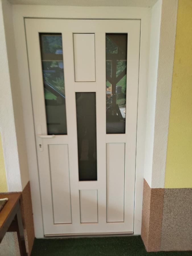 Apartment Jalen ゴレンスカ地方 エクステリア 写真
